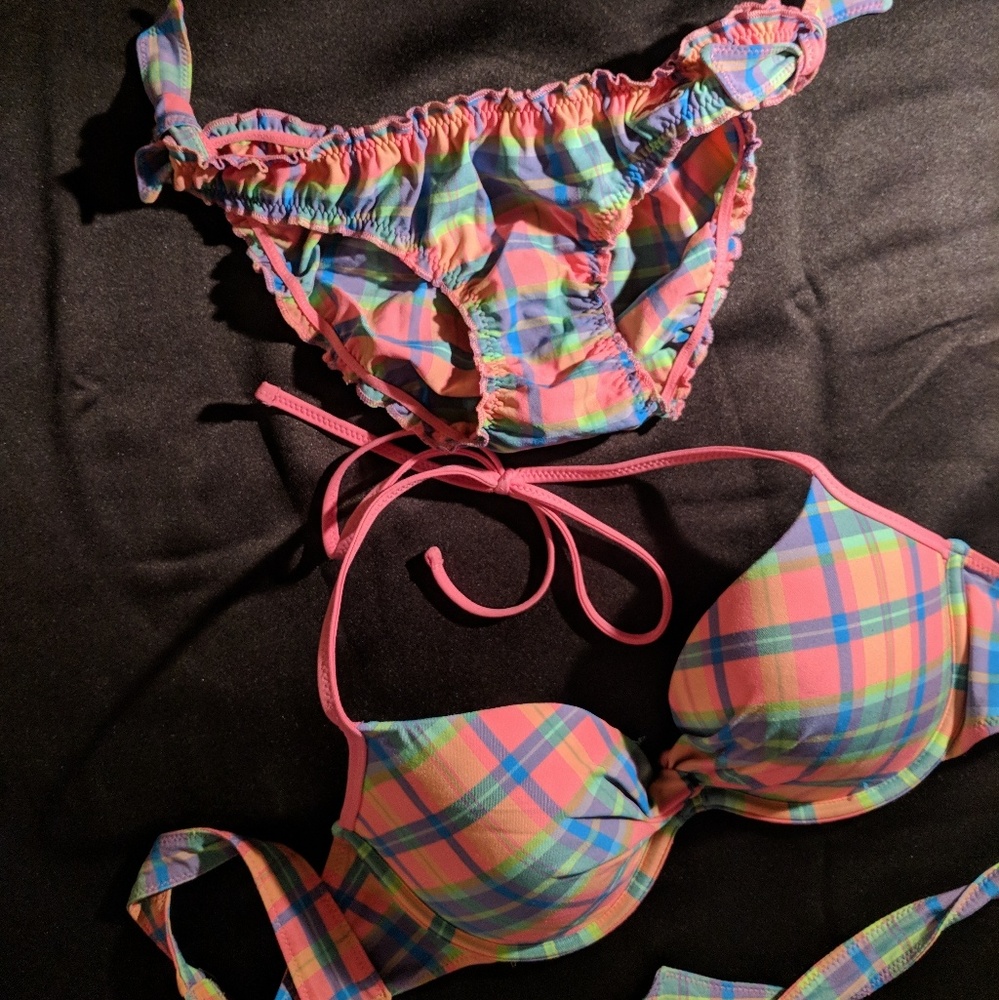 Hollister bikini.